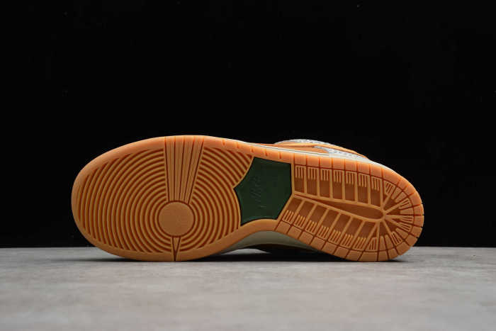 SB Dunk Low Pro ISO Burnt Sienna CD2563-002