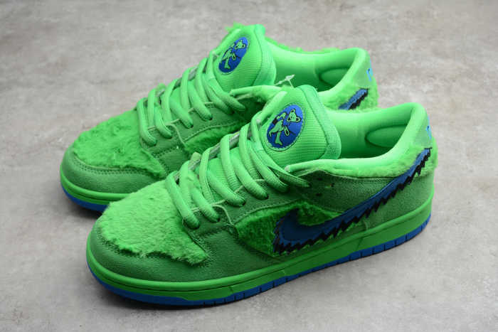 Grateful Dead x SB Dunk Low Pro QS“ Green Bear” CJ5378-300