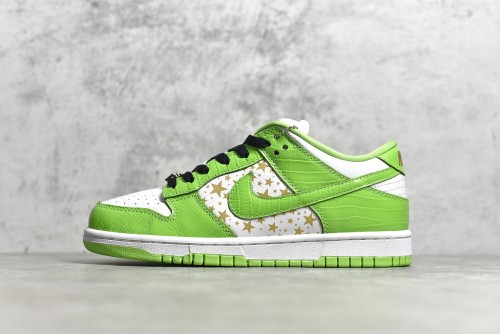 Supreme x SB Dunk Low “Mean Green” DH3228-101