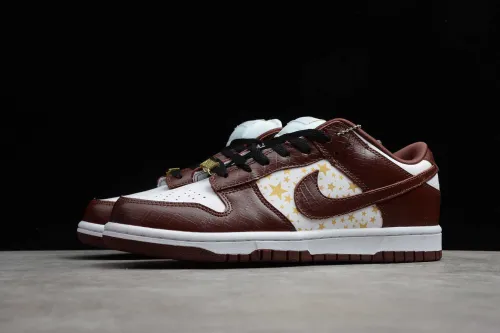 Supreme x SB Dunk Low “Barkroot Brown” DH3228-103