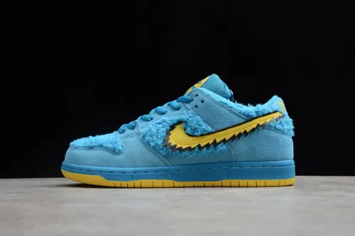 Grateful Dead x SB Dunk Low Pro QS “Blue Bear” CJ5378-400