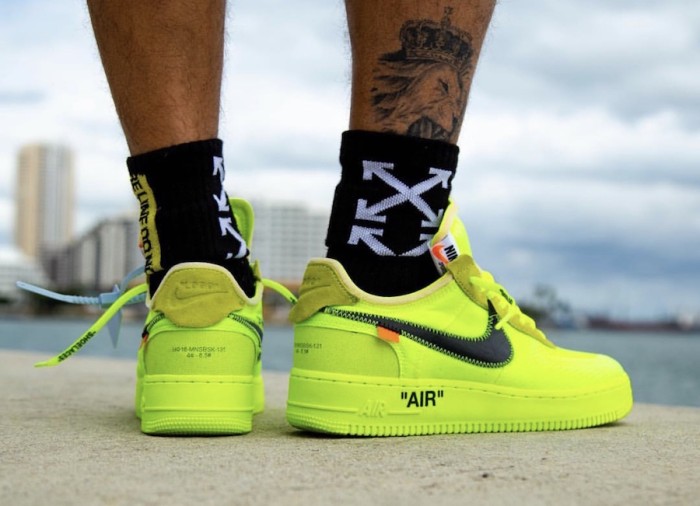 Off-White x Air Force 1 Low “Volt” 2.0 with Zip-Tie AO4606-700