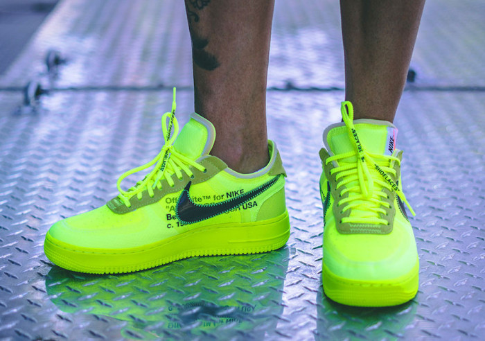 Off-White x Air Force 1 Low “Volt” 2.0 with Zip-Tie AO4606-700