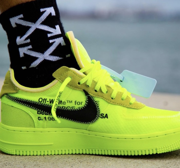 Off-White x Air Force 1 Low “Volt” 2.0 with Zip-Tie AO4606-700