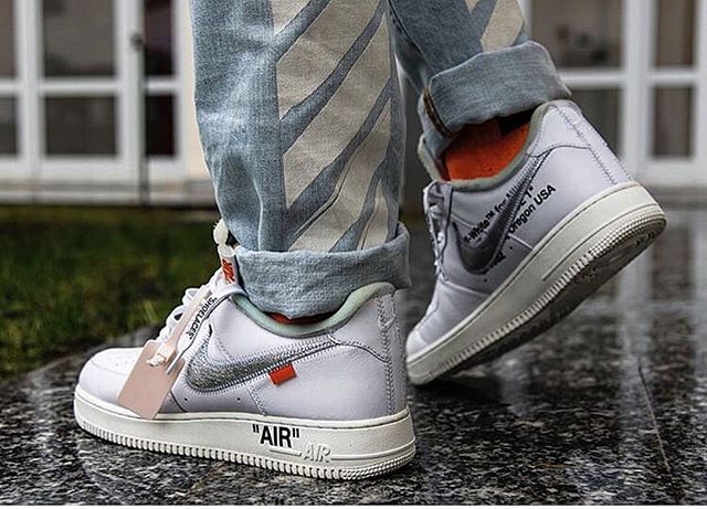 Conplex Con Off-White x MoMa x Air Force 1’07 Virgil White with Zip-Tie AV5210-100