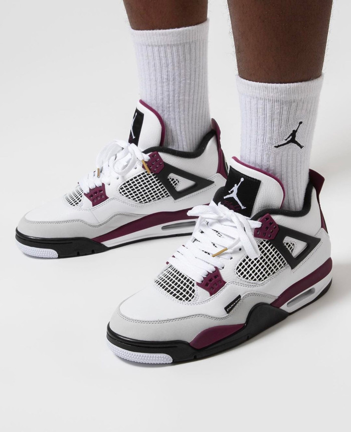Air Jordan 4 Retro “Bordeaux” CZ5624-100