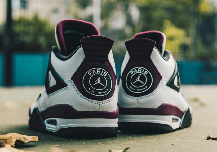 Air Jordan 4 Retro “Bordeaux” CZ5624-100