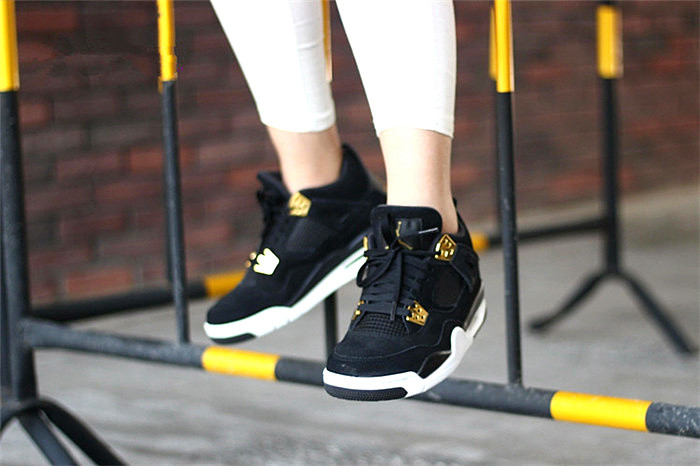 Air Jordan 4 “Royalty” 308497-032