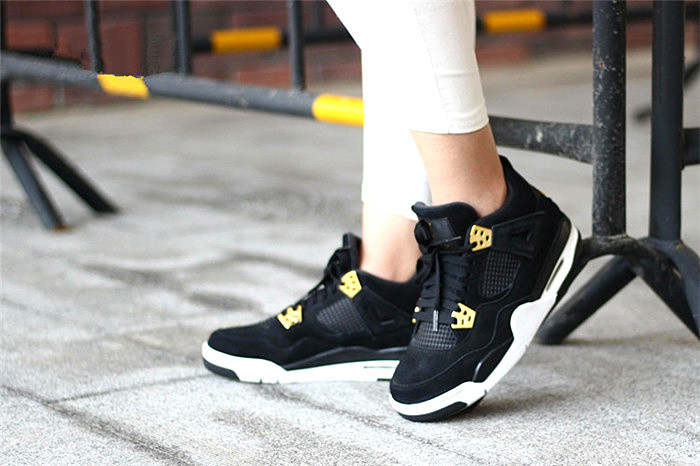 Air Jordan 4 “Royalty” 308497-032