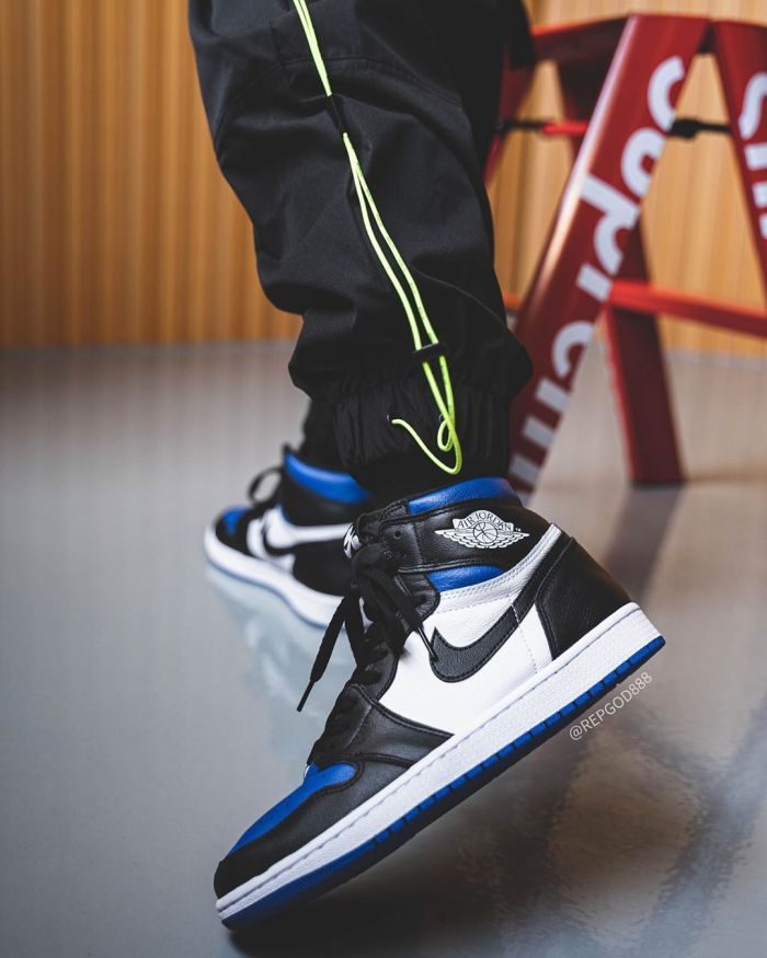 Air Jordan 1 “Game Royal” 555088-041