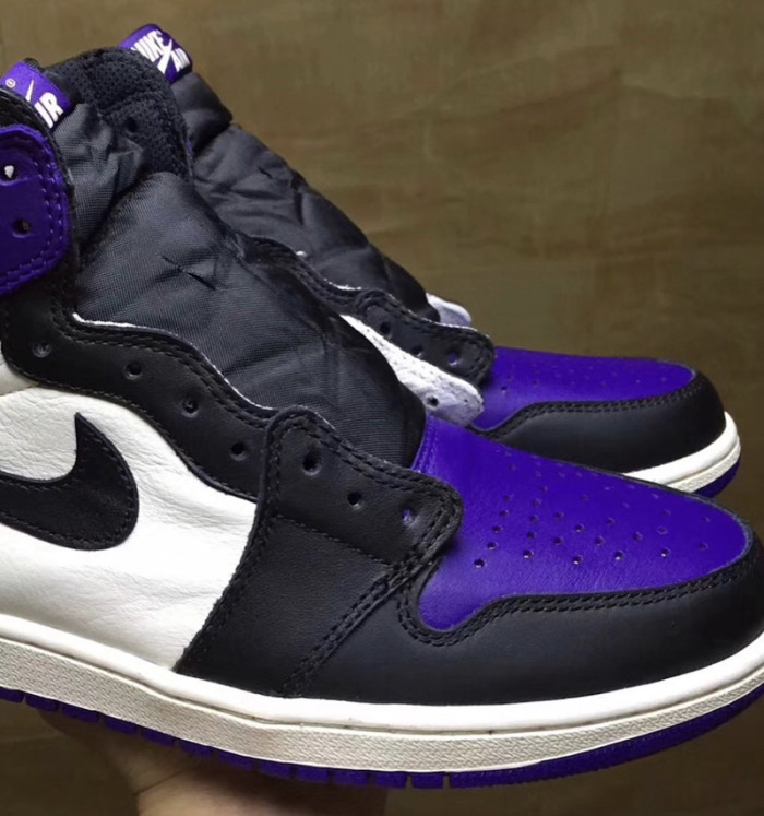 Air Jordan 1 “Court Purple” 555088-501