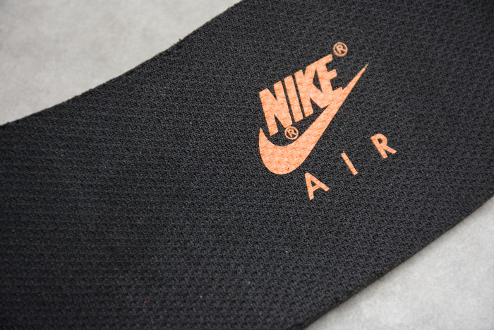 Air Jordan 1 Retro  Shattered Backboard 3.0  555088-028