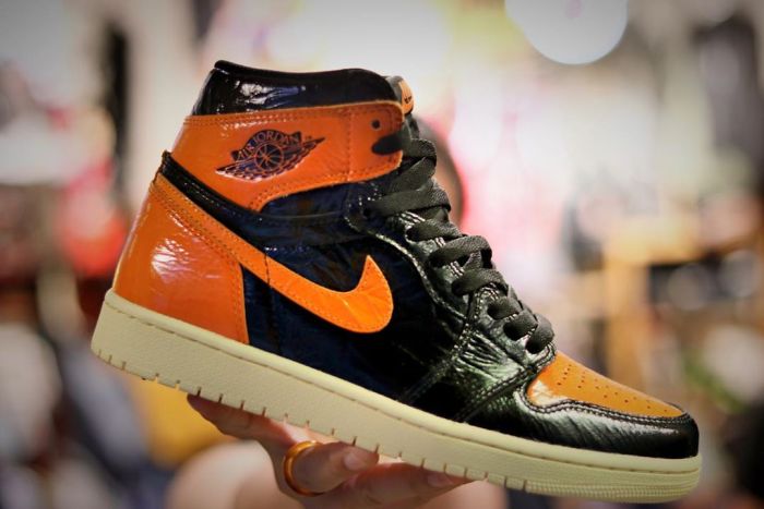 Air Jordan 1 Retro High OG “Shattered Backboard 3.0” 555088-028