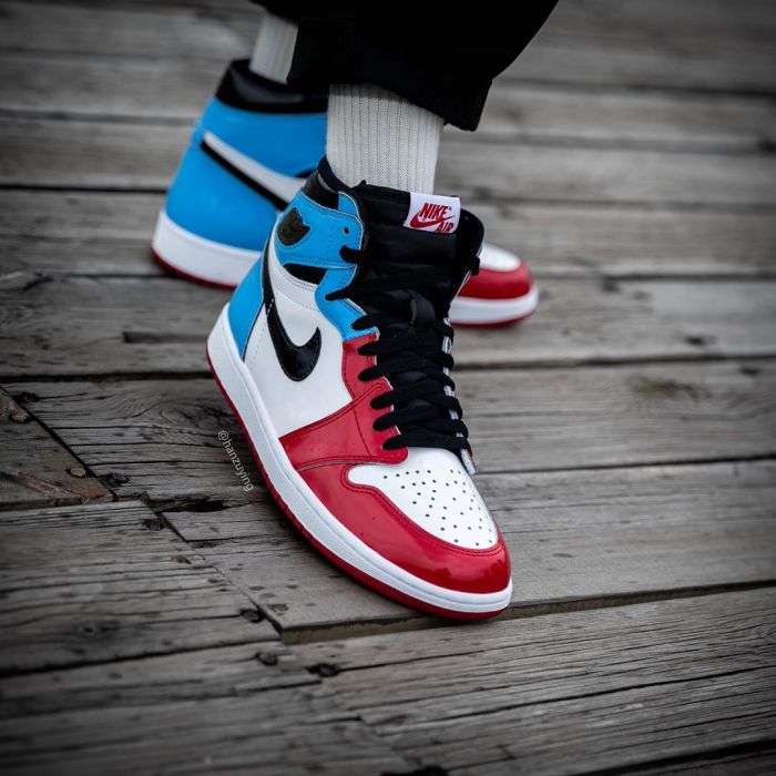 Air Jordan 1 High OG “Fearless” CK5666-100