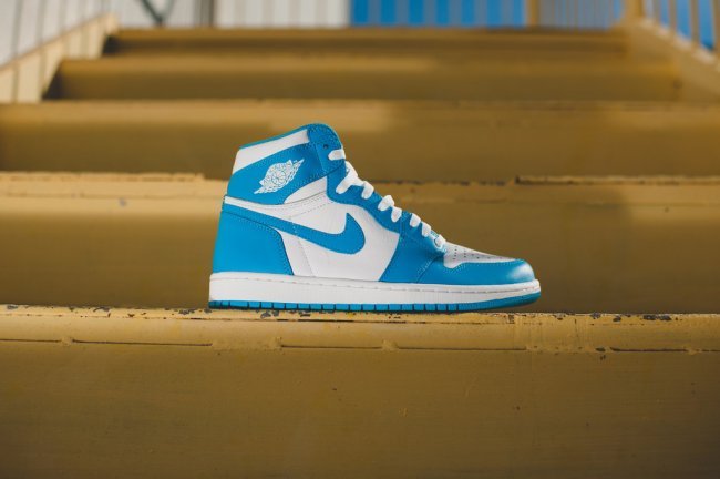 Air Jordan 1 Retro OG High “UNC/Powder Blue” 555088-117