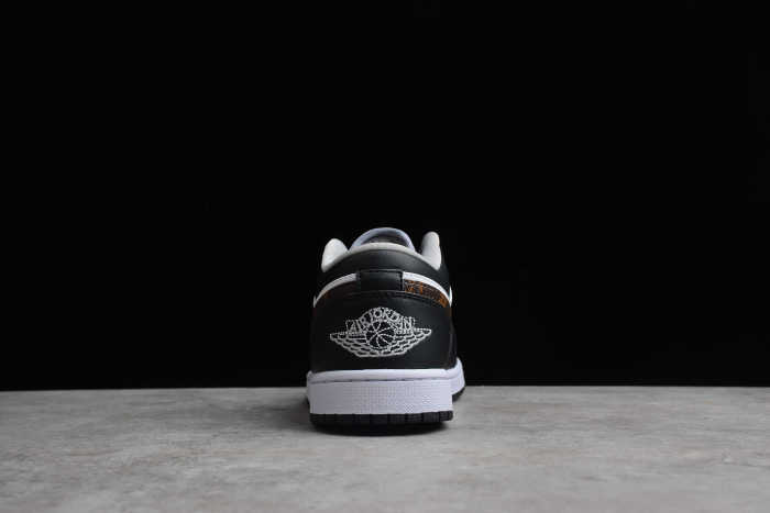 Air Jordan 1 Low Black Lt Smoke Grey 5553558-039
