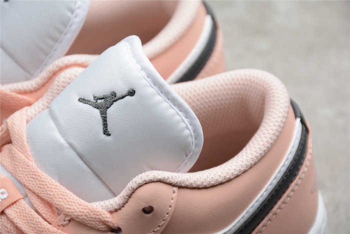 Air Jordan 1 Low  Light Arctic Pink  553560-800