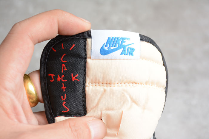 Fragment x Travis Scott x Air Jordan 1 DM7866-140