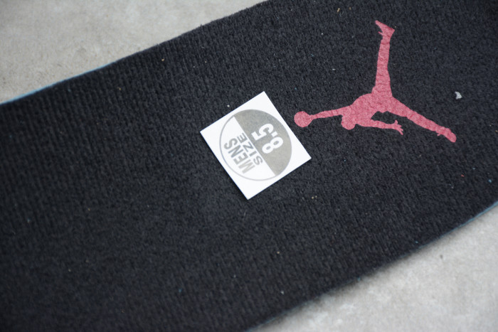 Nike Air Jordan 1 Mid  Bred Toe  Black/Gym Red-White 554724-066