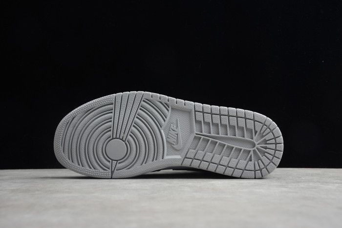 Air Jordan 1 Mid 'Smoke Grey' 554724-092
