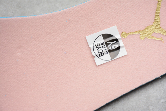 Air Jordan 1 Low Coral Stardust Club Gold CJ9216-676