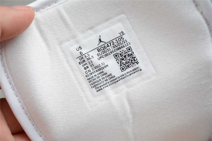 Air Jordan 1 Mid White Wolf Grey Blue BQ6472-105
