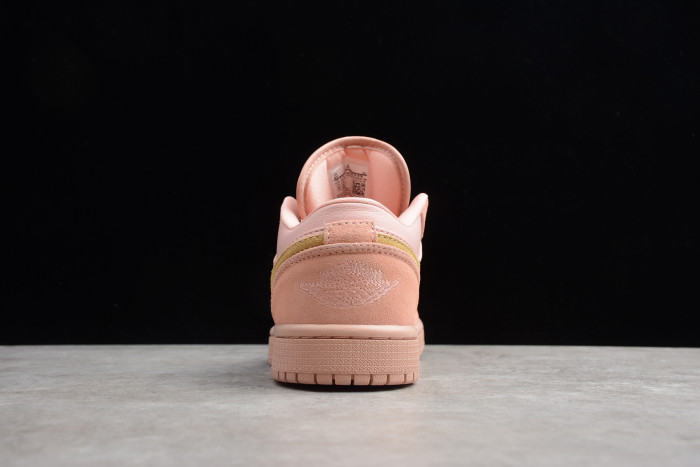 Air Jordan 1 Low Coral Stardust Club Gold CJ9216-676
