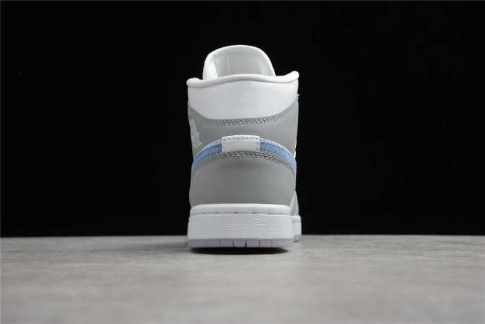 Air Jordan 1 Mid White Wolf Grey Blue BQ6472-105