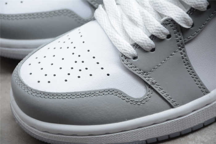 Air Jordan 1 Mid White Wolf Grey Blue BQ6472-105