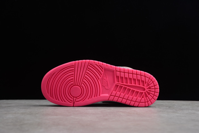Air Jordan 1 Mid “Crimson Tint” 852542-801
