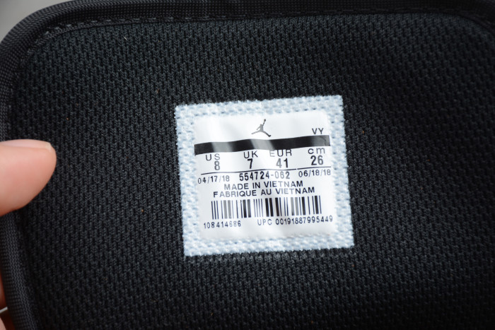 Air Jordan 1 Mid Black Cone 554724-062