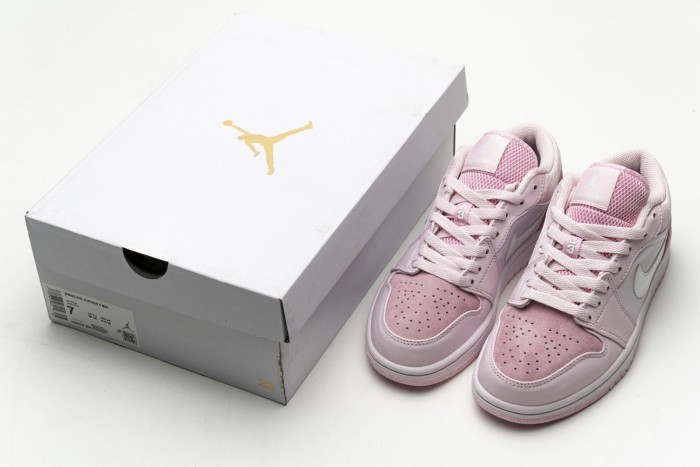 Air Jordan 1 Low Digital Pink CW5379-600