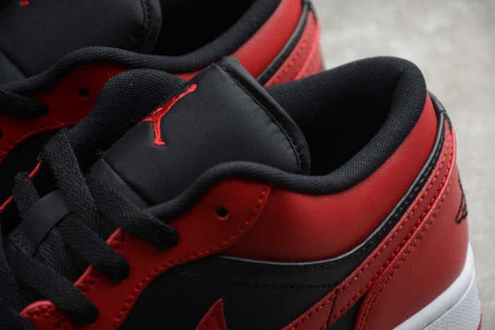 Air Jordan 1 Low “University Gold” 553558-606