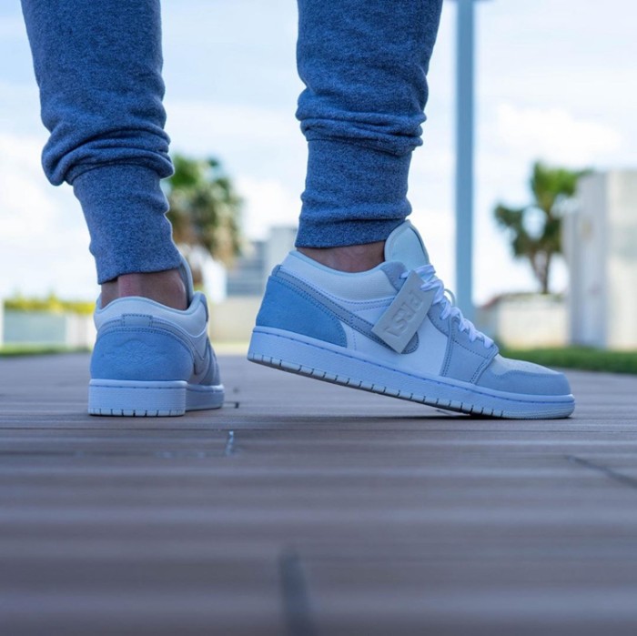 Air Jordan 1 Low “Paris” CV3043-100
