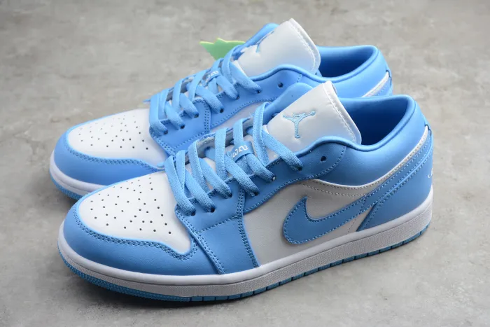 Air Jordan 1 Low  UNC  AO9944-441