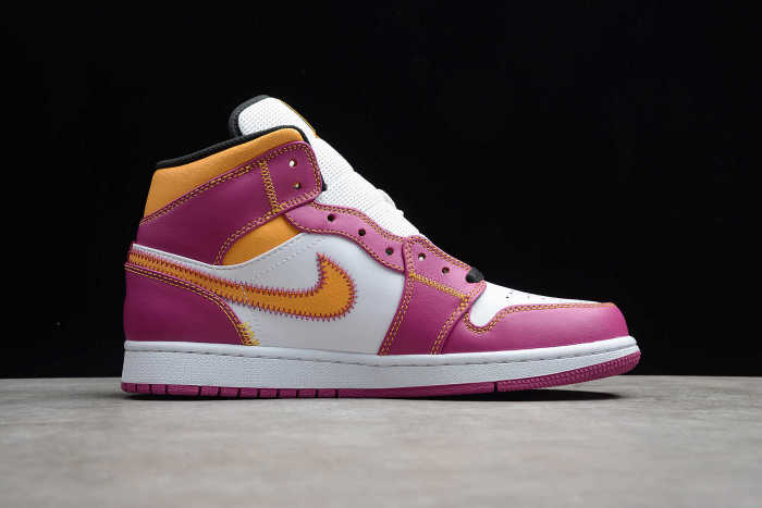 Air Jordan1 Mid Familia DC0350-100