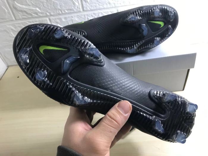 Phantom GT Elite Low FG Black Green Soccer Shoes