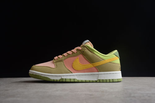 SB Dunk Low Sun Club Arctic Orange DM0583-800