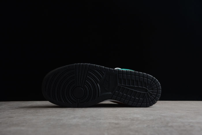 SB Dunk Low Patchwork DN3866-100