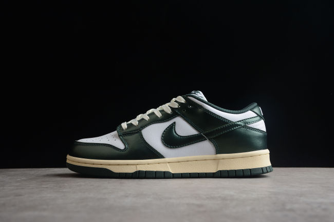 SB Dunk Low Vintage Green DB8580-100