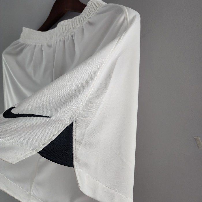 Liverpool White Shorts 22/23