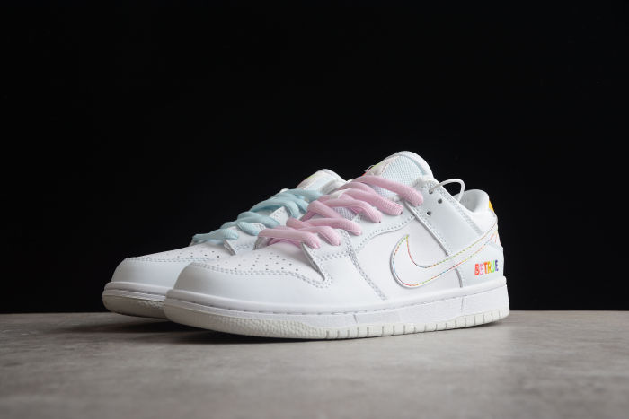 SB Dunk Low ‘Be True’ rainbow DR4876-100