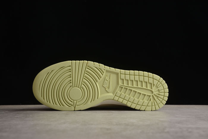 SB Dunk Low Gray Yellow FB4960-210