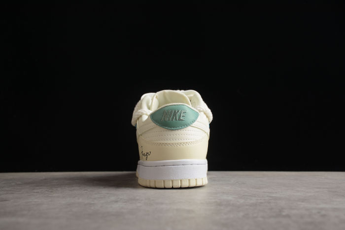 SB Dunk Low DJ6188-100