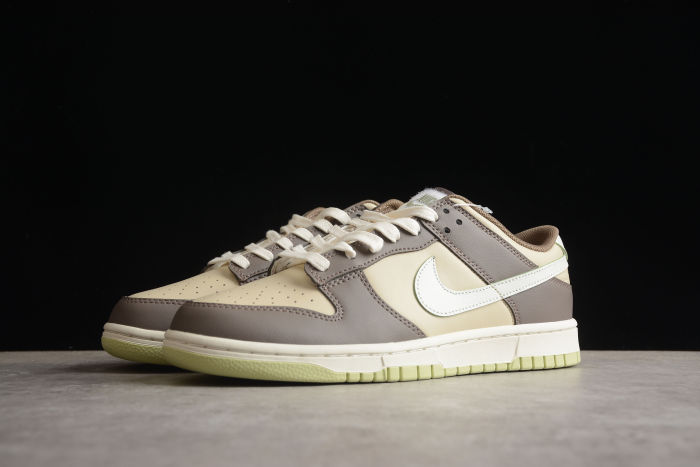 SB Dunk Low Gray Yellow FB4960-210