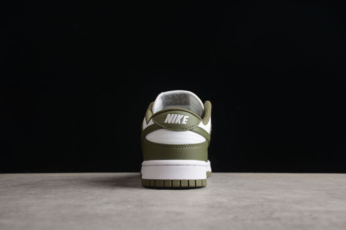 SB Dunk Low “Medium Olive” DD1503-120