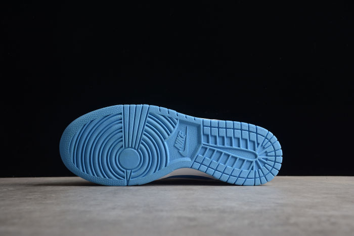 SB Dunk Low “Reverse UNC”  DJ9955-101