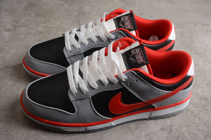 SB Dunk Low Gray Red DR6189-001