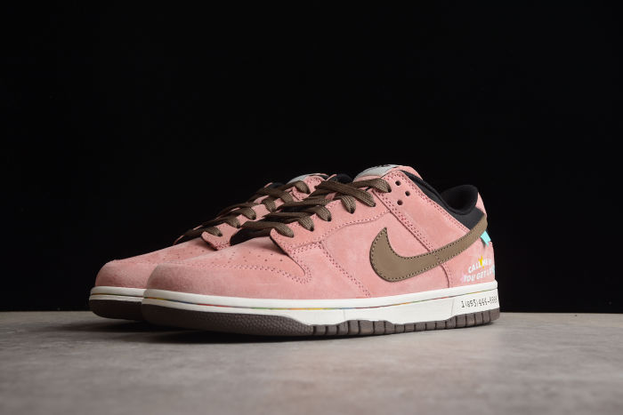 SB Dunk Low AE86 Tyler Pink DD1391-105