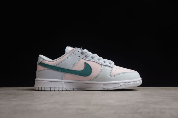 SB Dunk Low Mineral Teal Light Blue Pink FD1232-002